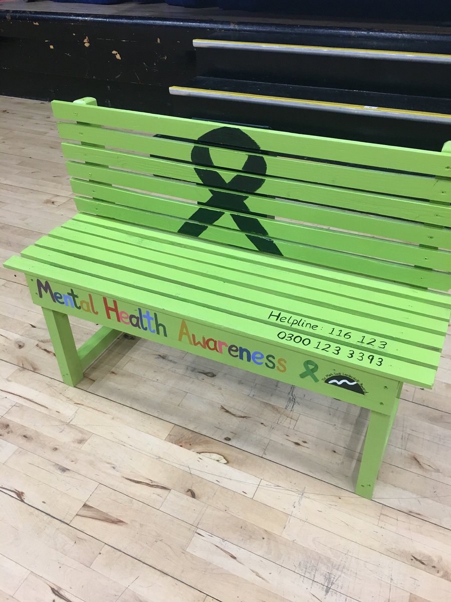 CnhsPupCouncil's tweet photo. Senior pupils from @CN_HS and @BellshillA collaborated as part of their Mark Scott Leadership Award to install a mental health bench in school. Well done! https://t.co/rO2ASgt4gH