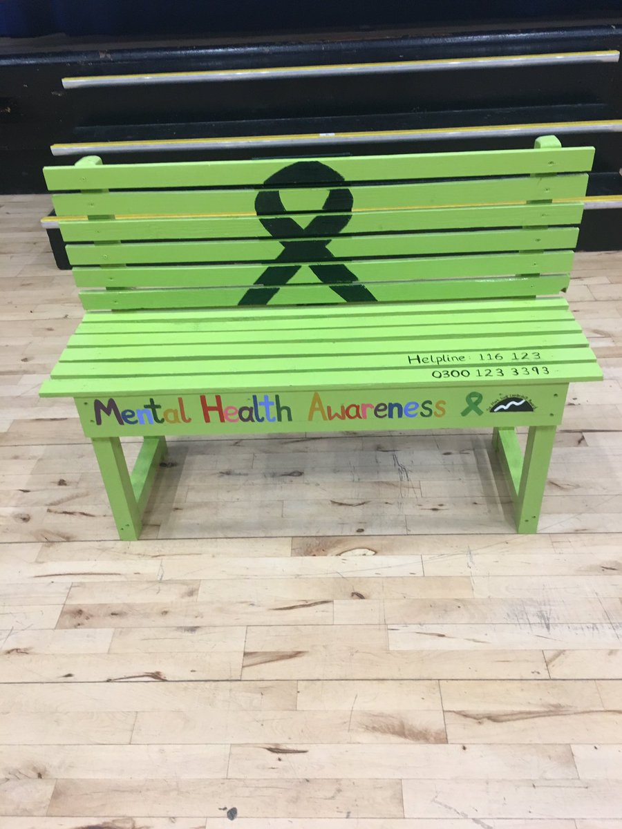 CnhsPupCouncil's tweet photo. Senior pupils from @CN_HS and @BellshillA collaborated as part of their Mark Scott Leadership Award to install a mental health bench in school. Well done! https://t.co/rO2ASgt4gH