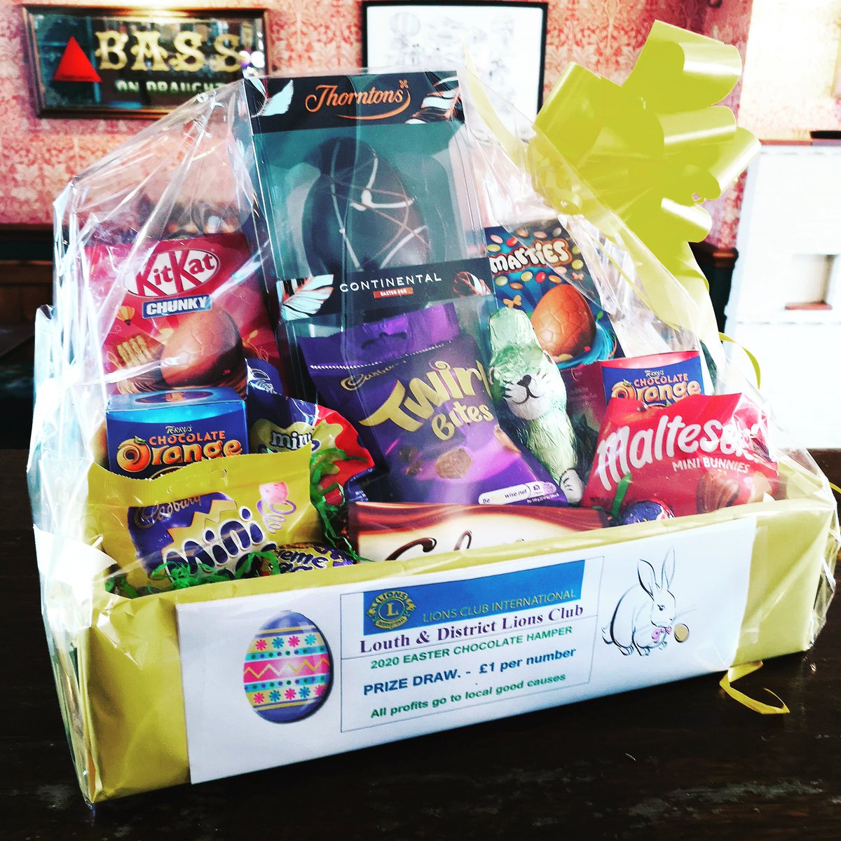 It’s that time of year again! 
Always happy to support The Louth &amp; District Lions Club with their annual Easter Hamper. #happyeaster #easterhamper #lionsclub #louth #browncow