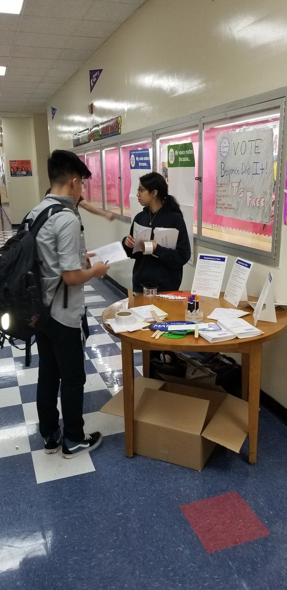 MREMotivation1's tweet photo. #CIVICSWEEK2020 
Students Voter Registration Drive
@EBCHSBushwick was🔥🔥🔥✊🏽✊🏽✊🏽✊🏽✊🏽✊🏽✊🏽✊🏽✊🏽✊🏽✊🏽✊🏽✊🏽✊🏽✊🏽✊🏽✊🏽 https://t.co/NUu7hVMQel