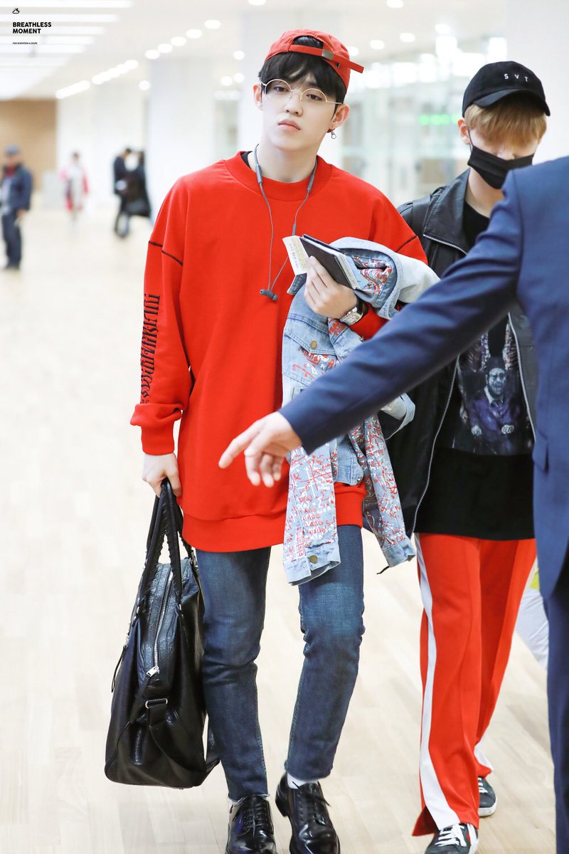timeto_SCOUPS's tweet photo. 180308 ICN 입국
#에스쿱스 #SCOUPS #최승철 #エスクプス https://t.co/hwh3hvg3da