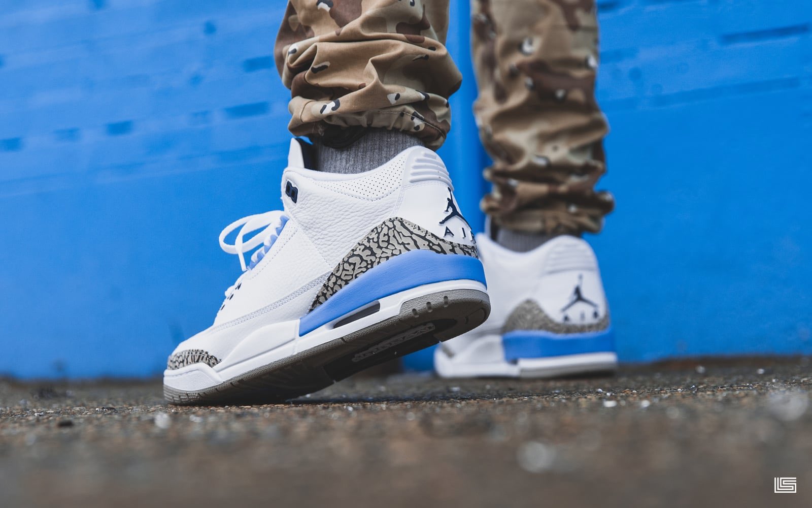 SNKR TWITR on X Adding to cart Jordan Retro 3 UNC Champs https t mlA3PWY1pT Eastbay https t 67aPWZTwAq Footaction https t kdBPf9CucH Footlocker https t iWAQyIILls Free shipping for FLX mem...