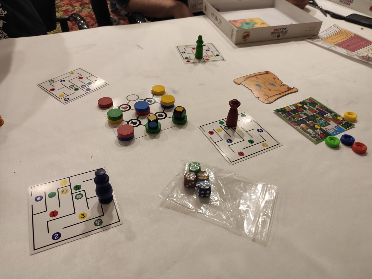 esanoestuficha's tweet photo. #Colorinto pasa por las manos de @PacoGomez_Games y Jordi de @2TomatoesGms gracias por los consejos!!! A seguir avanzando 😁😁
#prototype #juegosdemesa #boardgames #PyT20 https://t.co/l9pK6vMybU