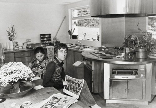 proudgalleries's tweet photo. The Beatles, ‘John Lennon & Yoko Ono’
By Tom Hanley
Tittenhurst Park, U.K. 1971
©Tom Hanley
#proud #proudgalleries #proudphotography #photography #collectingphotography #musicphototgraphy #Icons #Music #JohnLennon #YokoOno #TittenhurstPark #TomHanley #UK #London #Vintage https://t.co/u8idHyEfq7