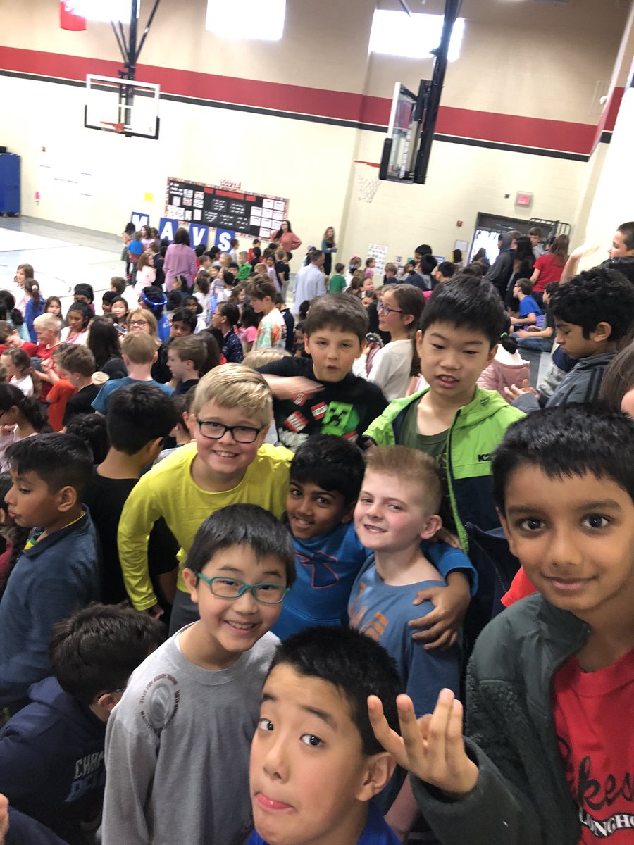 Rahizzle85's tweet photo. MAVS fun! #lakeside1920 https://t.co/v2Eur4HoNI