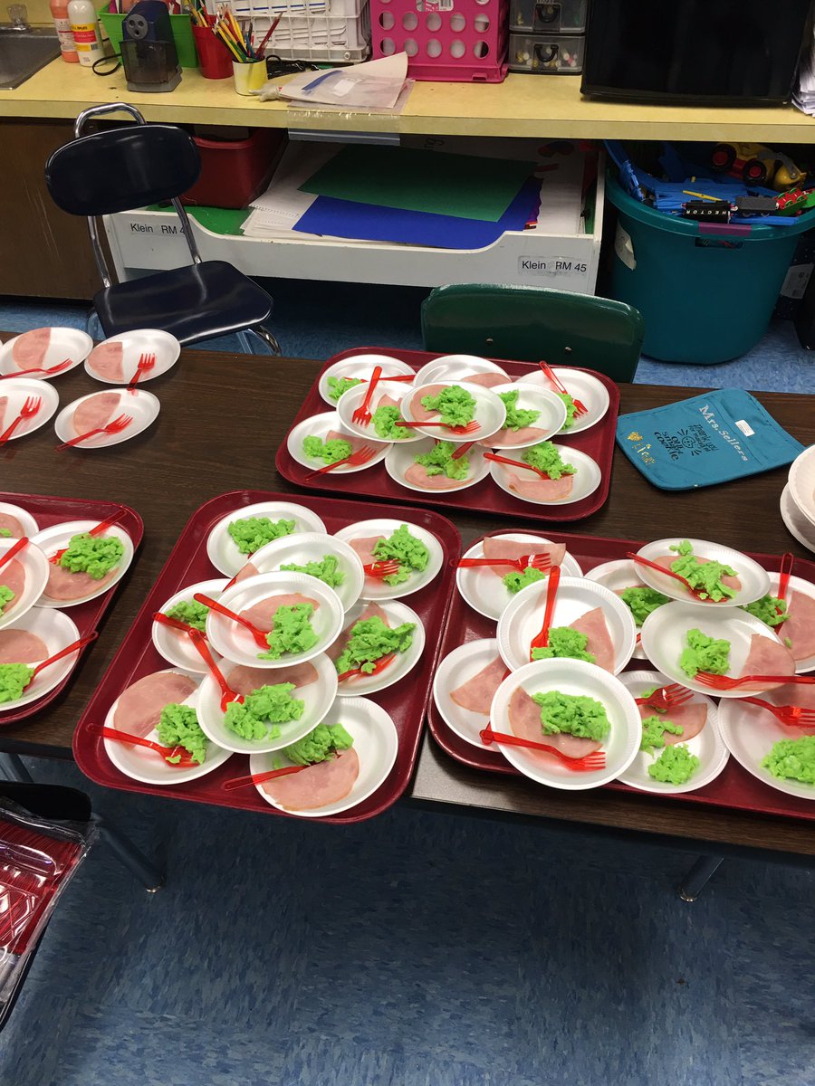 Youngfes1's tweet photo. Do you like Green Eggs And Ham? #fesrocks #fessparkles https://t.co/Av6fdbkkdK