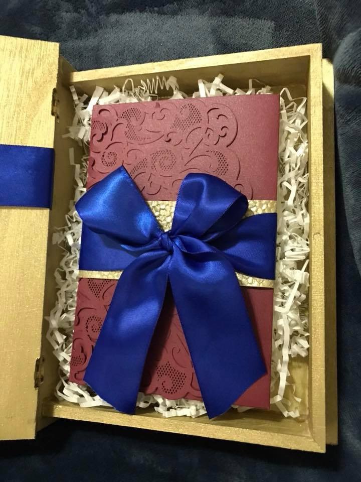 invitation_nyc's tweet photo. ✨🌹”Be Our Guest!”🌹Boxed Wedding Invitation✨#beourguest #beautyandthebeast #fairytalewedding #fairytaleinvitation #beautyandthebeastinvitation #weddinginvitation #quinceañera #quince #sweet16 #coutureinvitations #handmadeinvitations #boxedinvitations #pocketinvitations https://t.co/dEo28KTTjU