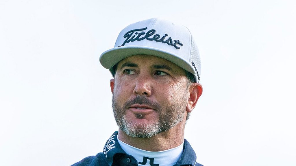 golfweek's tweet photo. Scott Piercy loses sponsors after controversial Instagram posts https://t.co/q6JNu22J7O https://t.co/eEDVPQa4jk