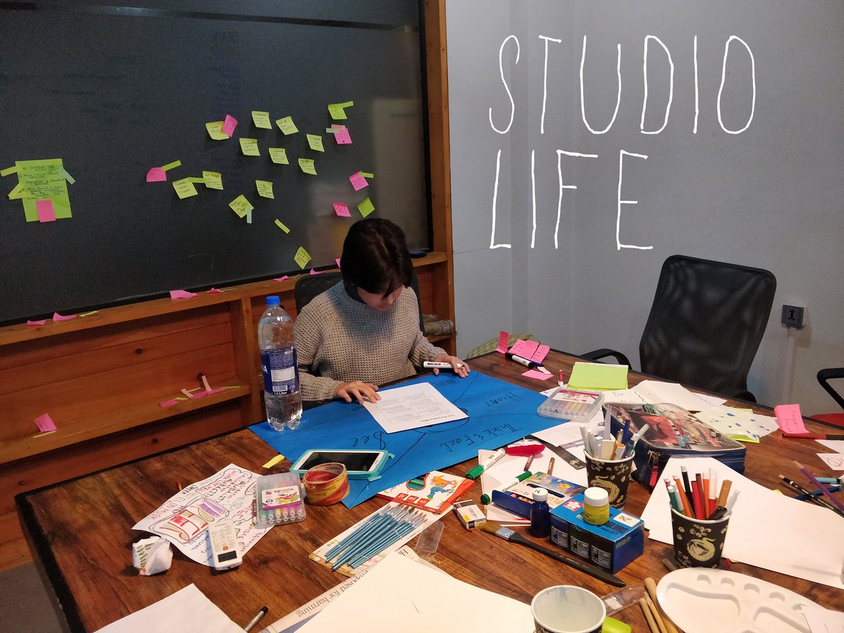 peshawar2o's tweet photo. So last week we had challenged Saad, Fatima and Haziq to design engaging experiences in education. 

HOW MIGHT WE make experience of students in grades 8th - 12th more engaging? Yes! Defining our design problem IDEO-style!!! https://t.co/v8GiRVkG2x