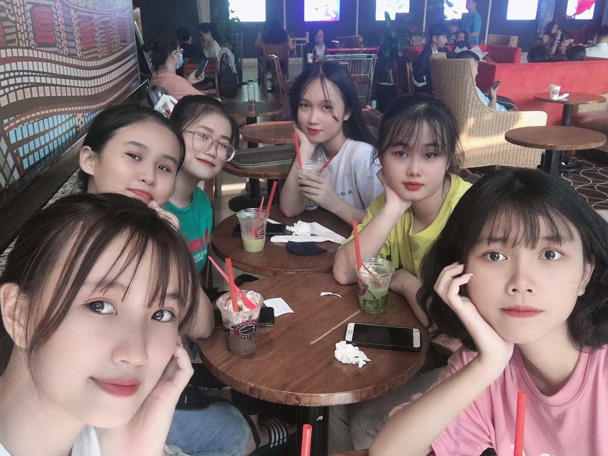 Giang23910671's tweet photo. Thứ 7 cùng hội chị em ❤🙆‍♀️ https://t.co/EqtmmpST0L