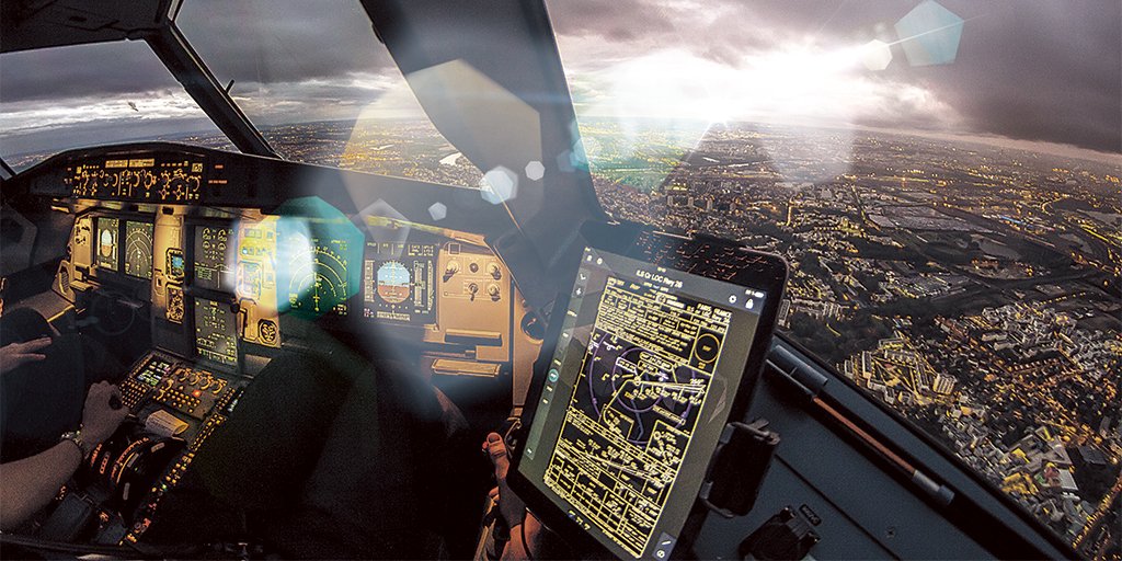 SITAONAIR's tweet photo. "The ability to extend our datalink coverage and implement automatic ACARS-based reporting and processes is a huge benefit for Wizz Air." Read more about our exciting new deal with @wizzair https://t.co/nO6bCFvUs2 #avgeek https://t.co/rZwFhrqiot