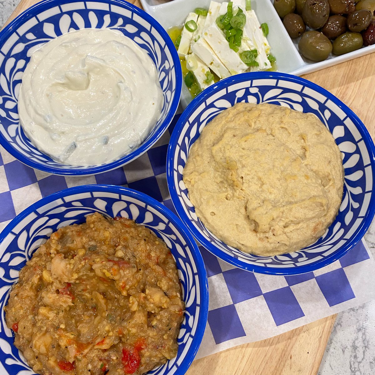 annoulaskitchen's tweet photo. Just dipping into the weekend 💙😍 #annoulaskitchen #weekend https://t.co/Q0EImi06Xq