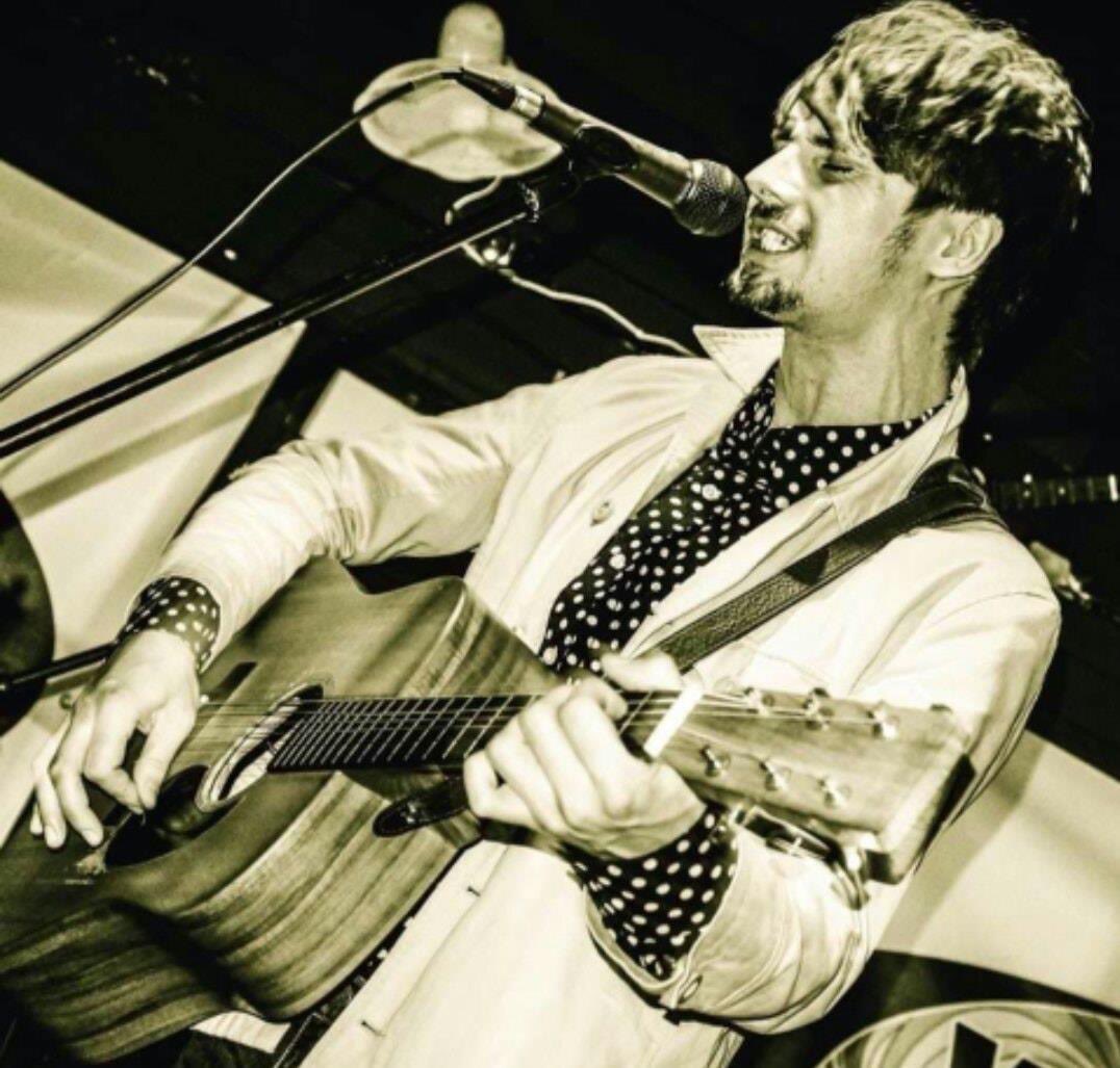 Brodensbk's tweet photo. ⭐⭐ #LIVE #MUSIC #SATURDAY- 930pm ⭐⭐KIRK STRACHAN    ⭐⭐⭐
         #DRINKS #DANCE #FRIENDS #LAUGHS
                 🎵🍻😃💃🍸🍷🎵🍻😃💃        ⭐⭐⭐⭐⭐⭐⭐⭐⭐⭐⭐⭐⭐⭐⭐⭐⭐
             https://t.co/L8X8r249bX https://t.co/iJIuEj2XQg