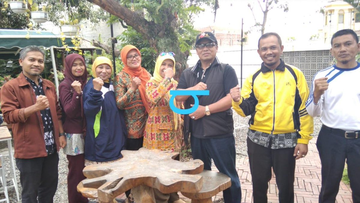 RipanSopardani's tweet photo. @KGtkhnk35 
@DPR_RI 
@MataNajwa 
@jokowi 
@ https://t.co/1ebgVOkJ5D