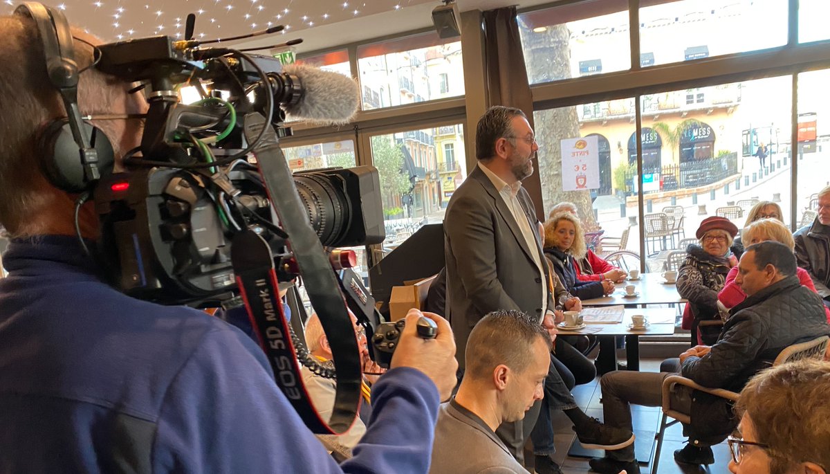 RomainGrau's tweet photo. #POURPERPIGNAN I Pour ce dernier samedi de campagne avant le 1er tour, nous étions accompagnés par les journalistes de ARTE, surpris par notre mobilisation. https://t.co/lowxSamxeD