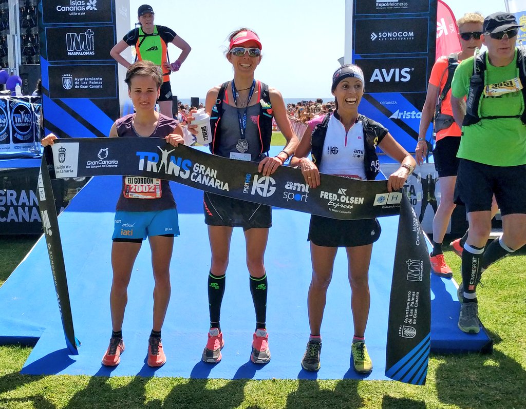 Podio femenino del Maratón #Transgrancanaria, primera prueba de la #SpainUltraCup 'M' para:

🥇 Anna Comet <a href="/Cometi/">Anna Comet i Pascua</a>
🥈 Eli Gordon <a href="/Gordon_Eli_/">Eli Gordón</a>
🥉 Gemma Arenas <a href="/GEMMARATONIANA/">GEMMA ARENAS ALCAZAR</a>

¡¡Enhorabuena, campeonas!!