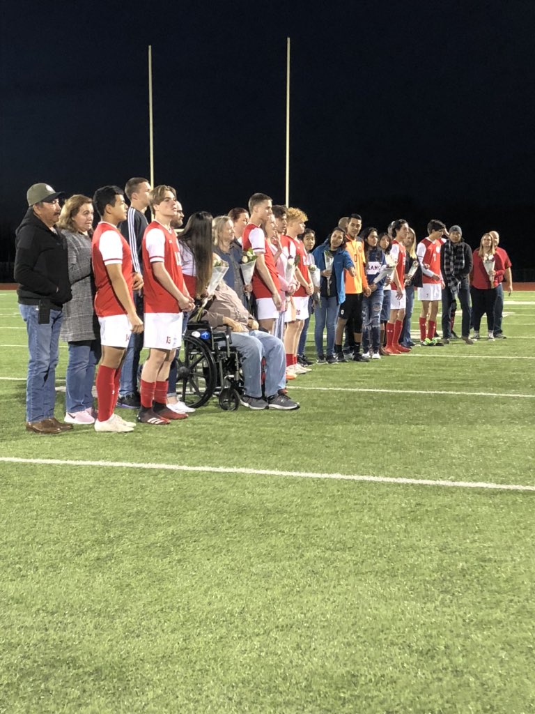 NHSTexanBSOC's tweet photo. Big thanks to @texannationnhs and all the families that came out to support @NHSBoysSoccer1 for Senior Night 2020! #tNwa #stayready https://t.co/nRiT8oW8VA