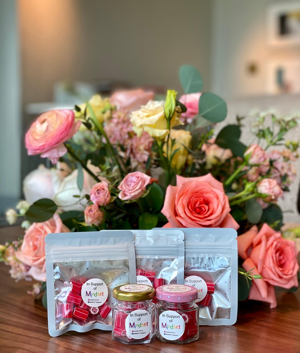 MO_SINGAPORE's tweet photo. In the spirit of empowering and giving back to local community, we have partnered with MINDSET to create an exclusive handmade keepsake for wedding couples to adopt. All proceeds will go towards individuals, families and organisations in need #MOgivesback #WeddingsbyMOSIN https://t.co/F2iDzA6HKA