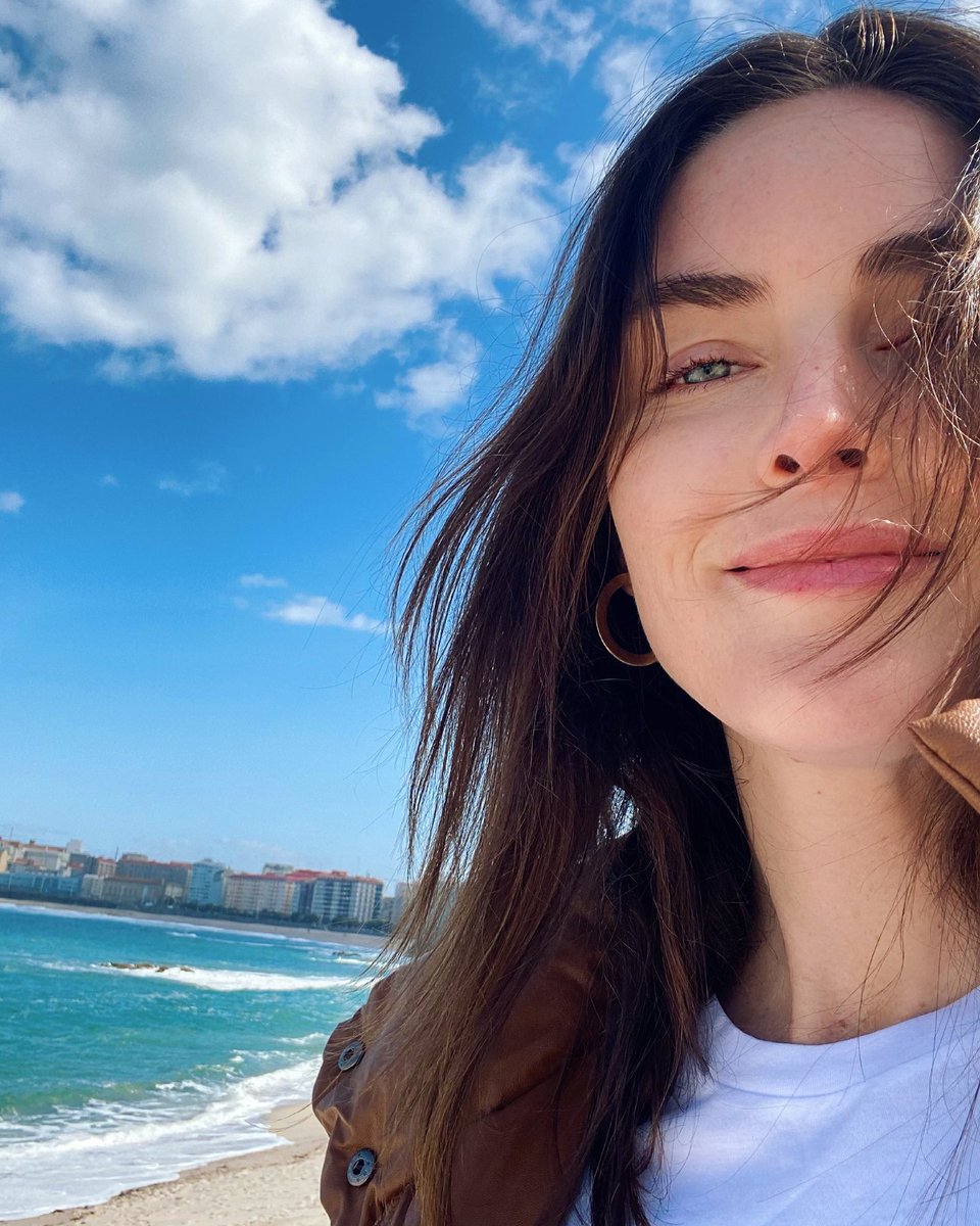 Usually when I travel for work I like to be on the last plane in &amp; the first plane out. This time, I am here shooting for 4 days with the weekend off in between... it’s been nice to have time to relax &amp; explore the city a bit! 💙