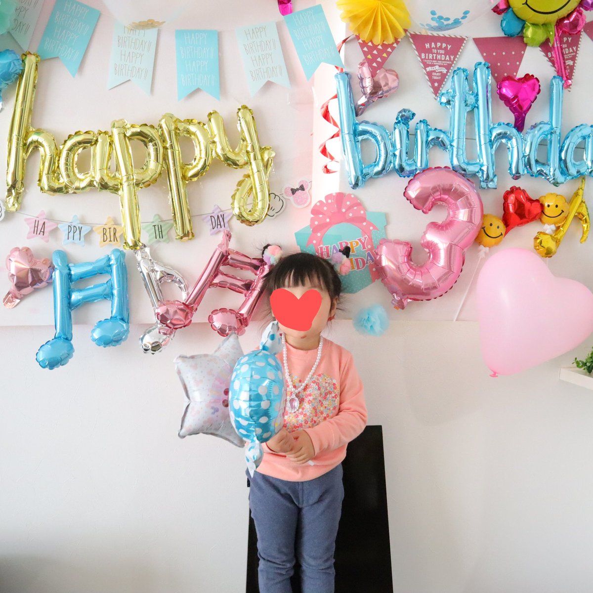100均 Sweetsレシピ お菓子作りブロガー على تويتر もうすぐ娘ちゃん3歳誕生日 今年はオール100均セリアグッズで 部屋飾り付けをしてみたよ バルーンや風船 フラッグやガーランド ペーパーぽんぽん ろうそく クラッカー など 実際に使ってみた実例つき