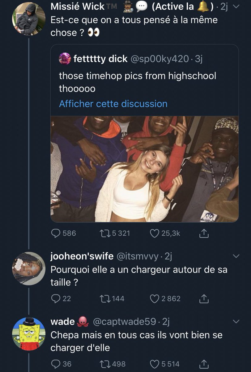 TopDesTwittos's tweet photo. Pendant ce temps sur Twitter https://t.co/mOhX0o1J7M