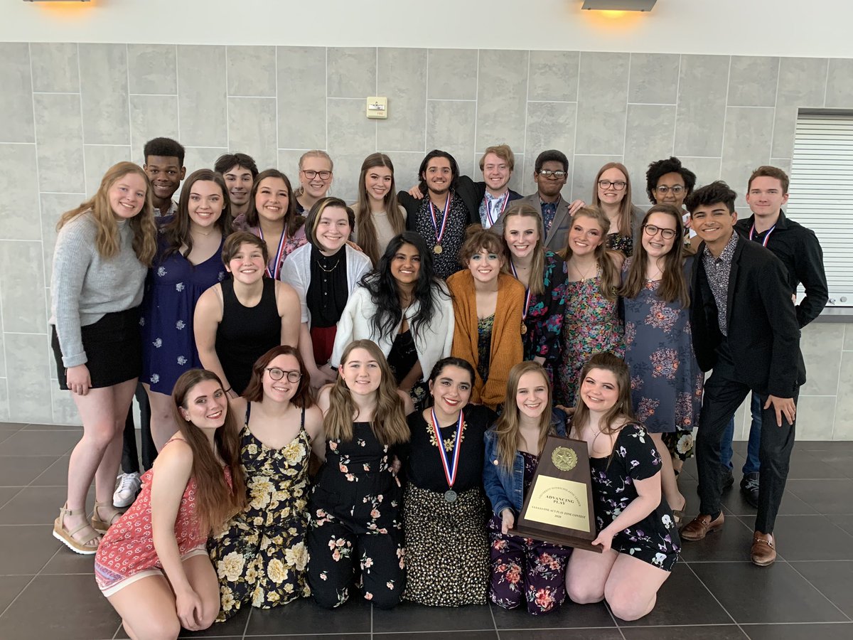 missmtheatre's tweet photo. We advanced! So proud of these amazing students. We changed shows 3 weeks ago and they SLAYED. We took home a best tech and FIVE acting awards, including outstanding performer! Catch us next Saturday at Flower Mound at 10am!! #yermahhs #hawktheatre https://t.co/xWtlLYMZD7