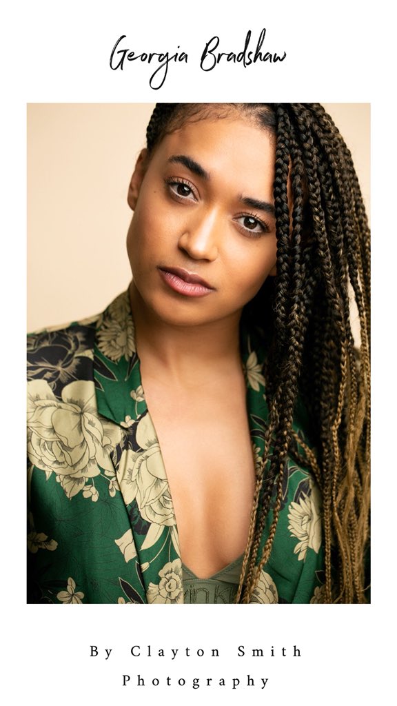 Editorial vibes with actress/model, Georgia Bradshaw. 

#photo #photogram #photographer #photooftheday #pictures #photographyislife #capture #instalove #picoftheday #keepitsimple #exposure #collectivelycreate #instagood

#postmoreportraits #portrait #photooftheday #portraits