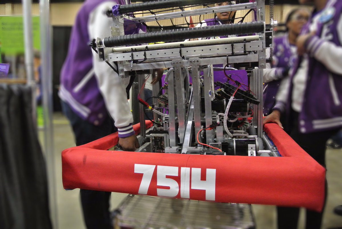Meet our robot: KJ-61💜 
We wanted to honor Katherine Johnson and her contributions to American history. 💕 #pchgameday