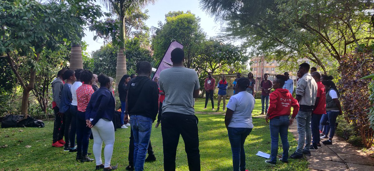 RailsGirlsnbo's tweet photo. Time for breakout sessions #megacodingworkshop2020 #RailsGirlsKenya #IWD2020 @RiaraUniversity https://t.co/Vw1Hk57Sr7