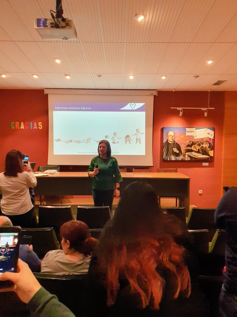 JorgeFebrero_'s tweet image. Muchas gracias al @AmorDiosVa y a  @soniaperezvara  por la jornada de Neuroeducacion y las olimpiadas  para nuestros hijos.