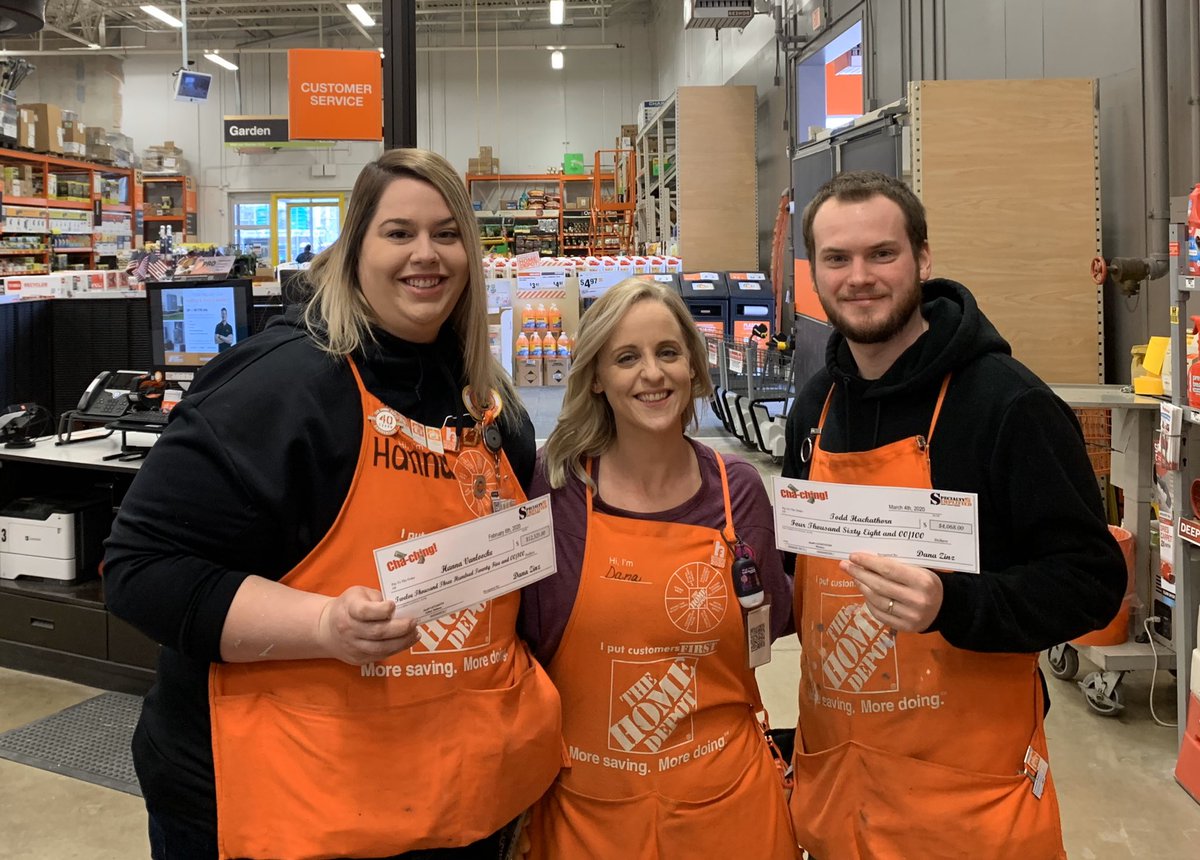 dana_zinz's tweet photo. Sales associates putting in leads and those leads are SELLING!! Thank you Hanna and Todd!!! @GregDecarlo @PaulBuki @EVornheder @THDPWR https://t.co/nS3N4eLyzt