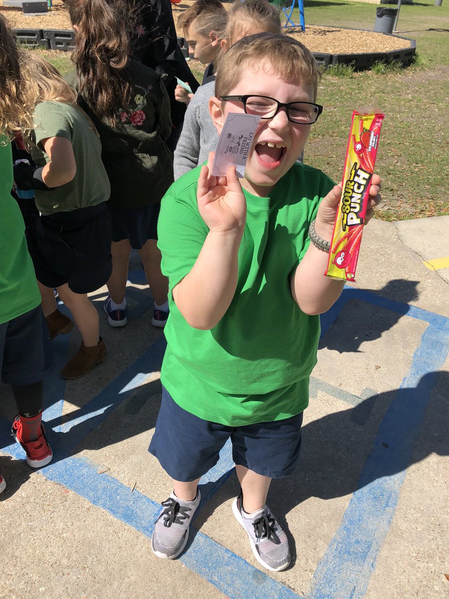 BourgElementary's tweet photo. BINGO! Students are rewarded for various academic achievements via BOURG BINGO! 
#wherelittlelionsroar 
#differencemakers 
#ifyoudreamityoucanachieveit #bourgbingo #tpsdpride https://t.co/wE3u8N9Qu3