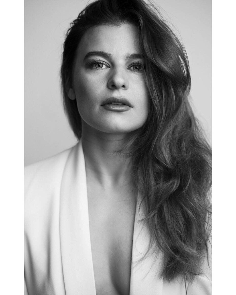 Keeping it classic with Jemima Loddy.
#bwphotography #photogram #photographer #photooftheday #pictures #photographyislife #capture #instalove #picoftheday #keepitsimple #exposure #collectivelycreate #instagood

#postmoreportraits #portrait #photooftheday #portraits #portraitmood