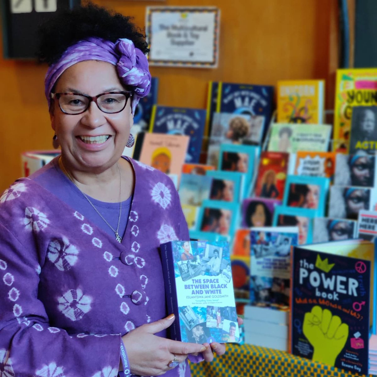 JacarandaBooks's tweet photo. #TwentyIn2020 author @Esuantsiwa is at @WOWisGlobal at the @southbankcentre signing her memoir THE SPACE BETWEEN BLACK &amp; WHITE.

Head to the @thisisbooklove stand to get your signed copies &amp; explore their vibrant range of books for adults &amp; kids. #WOWLDN 

https://t.co/CuTIJd2Ozi https://t.co/lm9vkF6DE3