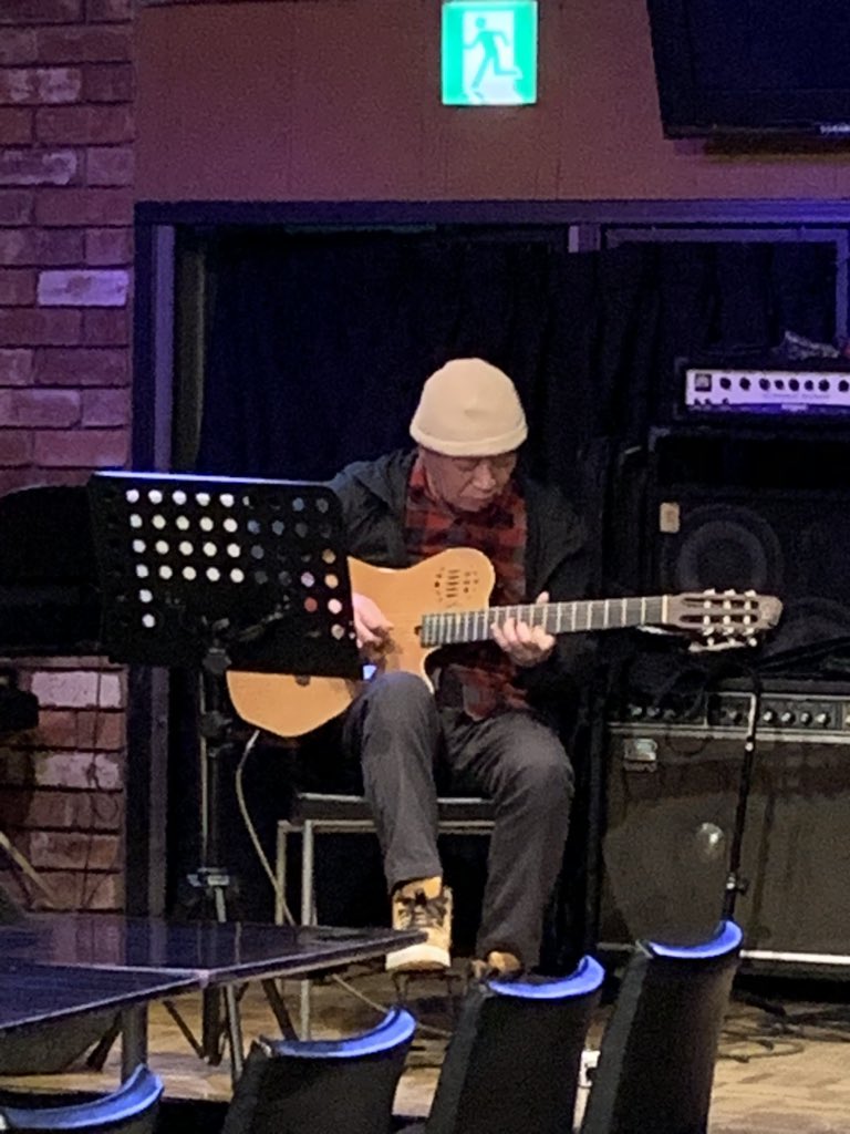 DANCITY BAR３月7日土曜日
素敵なバックミュージックを聴きながら美味しいビール🍺やカクテル🍸を頂けます🤗