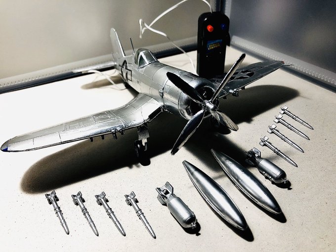 F4uのtwitterイラスト検索結果