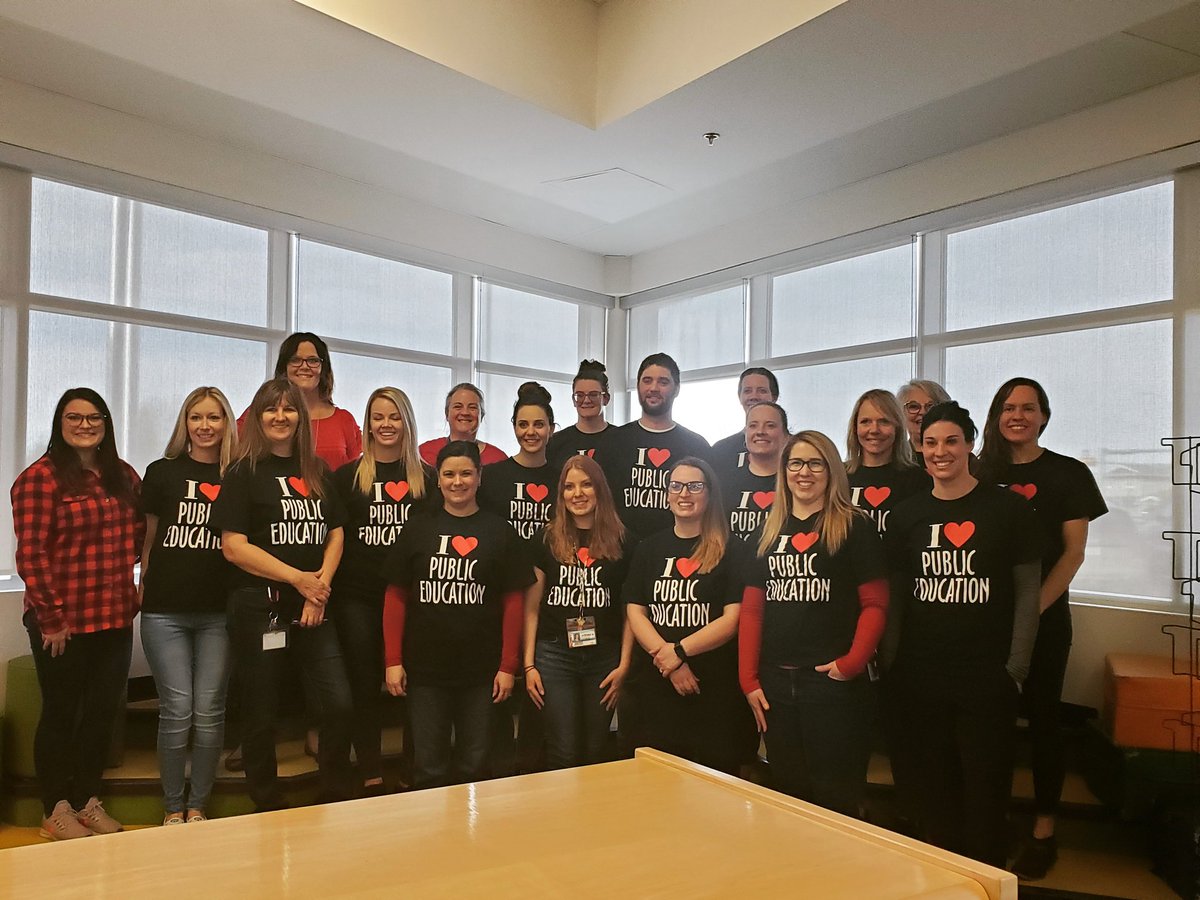krisannmck's tweet photo. Fridays are for red and ed! @DrRoyWilsonLC @schill_dawg @Heavendawn #redfored #WLC #abed https://t.co/d2BQOwHYvD