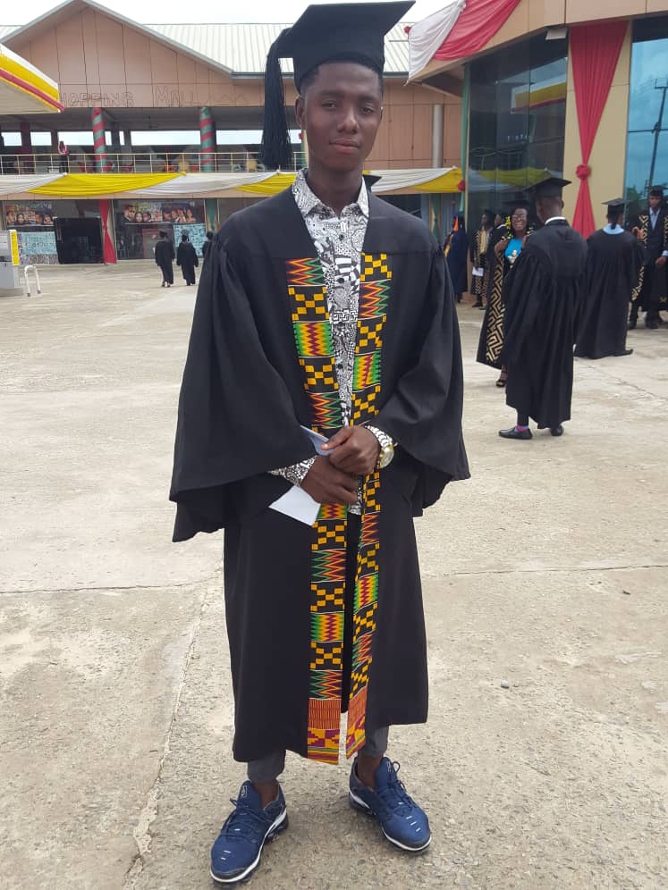 1Frisky's tweet photo. Matriculation tym dey catch my bvss Kendrick Aghra log..U do all bro https://t.co/0GD6s1ZoHu