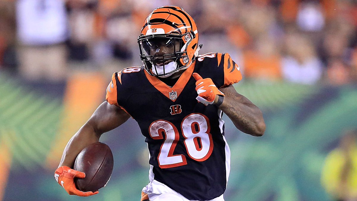 HardcoreBengals's tweet photo. Joe Mixon was named the official Madden Bowl MVP, rushing 27 times for 164 yards and 3 TD. Mighty Joe broke 6 tackles in the game https://t.co/0Zmr5zXFZZ
