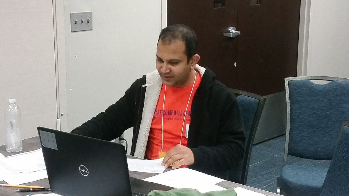 OpenMaze's tweet photo. @jain_ODU @ODU @oducs @JavonSun Another successful Great Computer Challenge @odu. Our @oducs judges are hard at work! Free fancy chocolates for volunteers! win-win @jain_ODU @JavonSun @WebSciDL @ODUSCI #GreatComputerChallenge https://t.co/OB2WmhdkM8