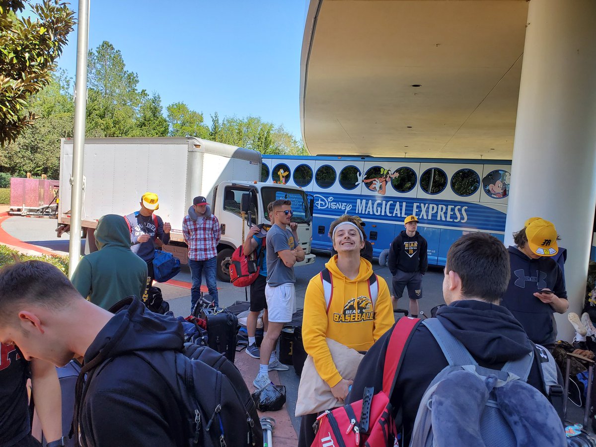 coachpuente's tweet image. The Bears have landed!
@MottCCBaseball