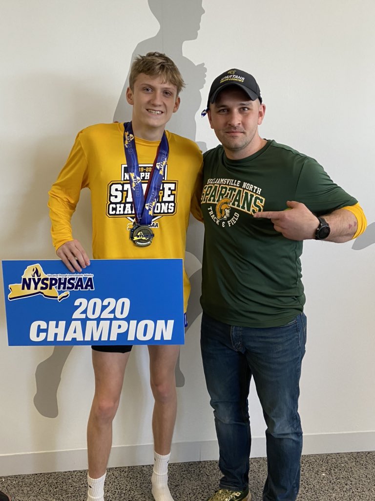 Section6TF's tweet image. Old 600m record holder Justin Craddock congratulating Josh Peron on breaking his record