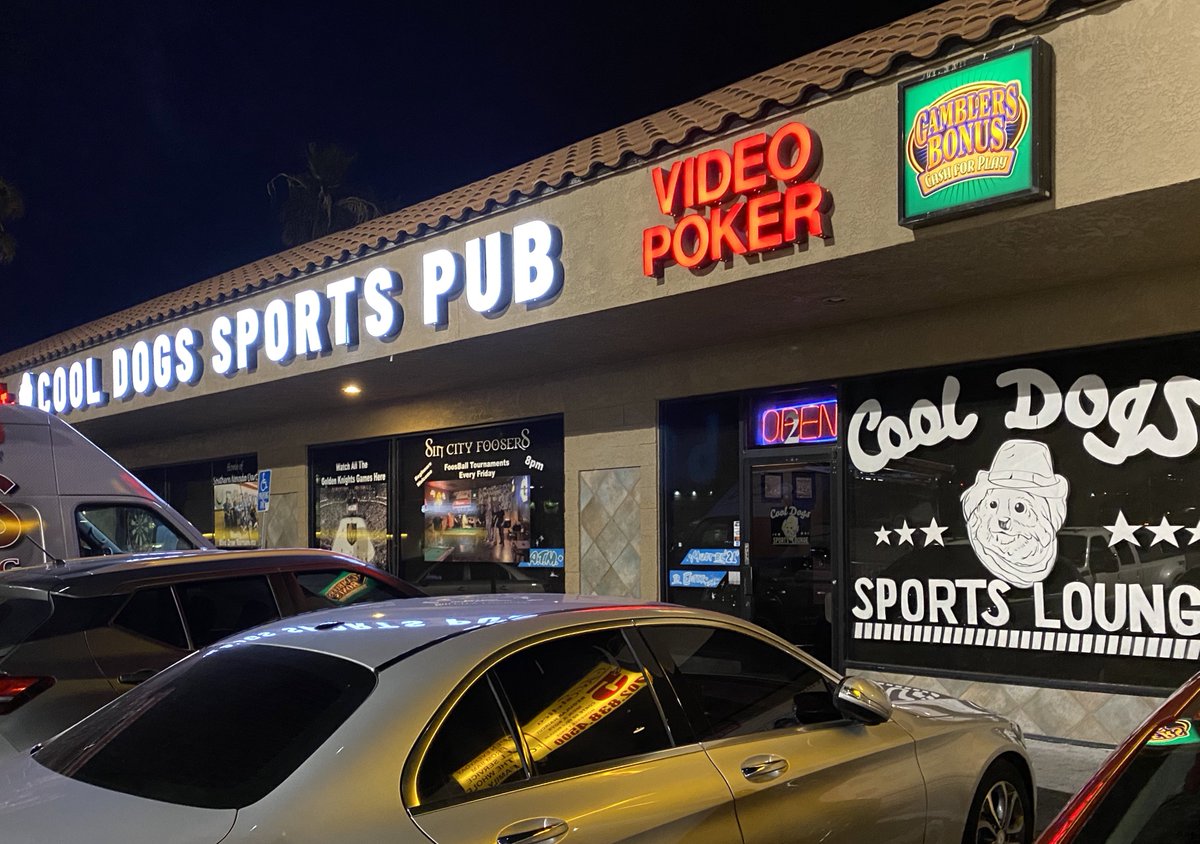 Getting ready for our 10th Anniversary Show at Cd’s Sports Lounge! #sincitybounty #bbw #radiolife #podcast