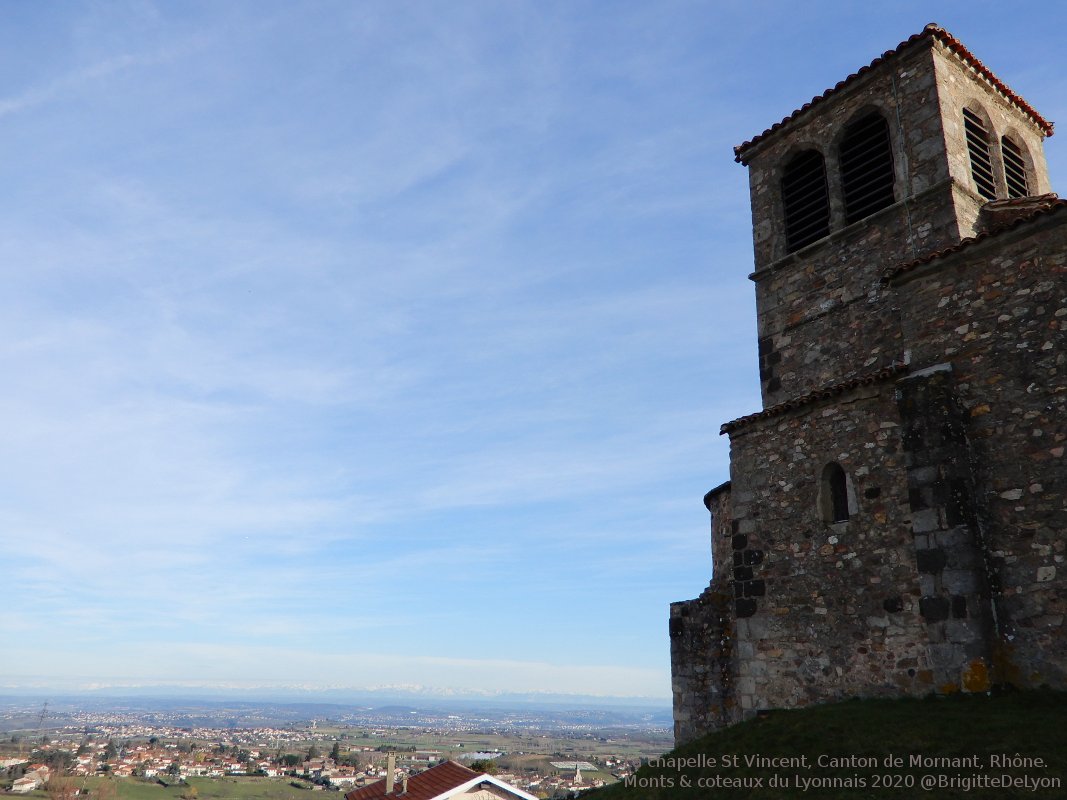 BrigitteDeLyon's tweet photo. Chapelle Saint-Vincent, canton de Mornant, plus ancienne #chapelle romane du @rhone_fr
Promontoire à 480 m d'altitude lieu de culte primitif, avec un panorama magnifique sur Lyon, le Pilat, la vallée du Rhône et les Alpes par beau temps.
#Patrimoine #Eglise #MontsDuLyonnais #Lyon https://t.co/edunIIhIHm
