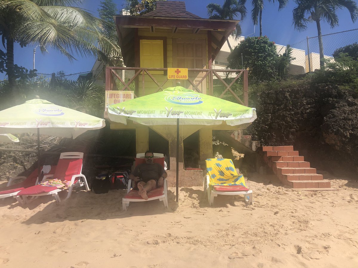 AndreaAVAVAV's tweet image. Happy birthday sexy @Chwyl27 ! Love you ❤️❤️❤️#tobagolove #tobagolife #loveofmylife @HooperMarilyn