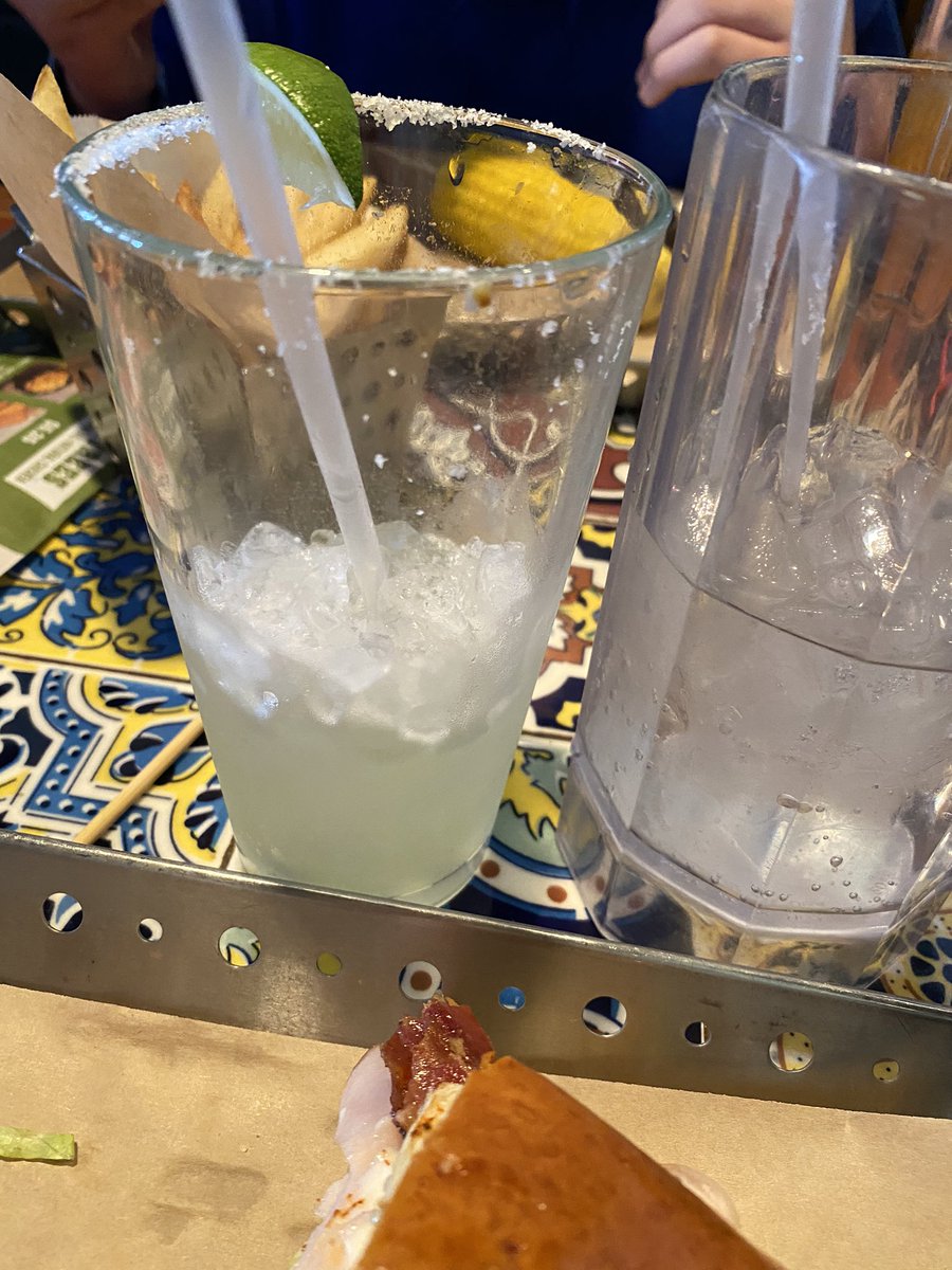 miss_becky7's tweet photo. Rough week / our server knows me well ๐คฃ @SourPatchTyler #bestserverever @Chilis is lucky to have such a great staff #weekendroutine https://t.co/NtpLs4Qqsf