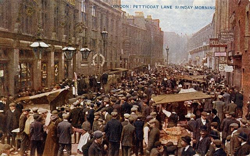 Launch of the Memory Map of the Jewish East End

29 March

Sandys Row Synagogue
London, E1 7HW

This new interactive website allows people to explore the social and cultural history of the Jewish community in East London.

bit.ly/memorymapj
#BAMhist
