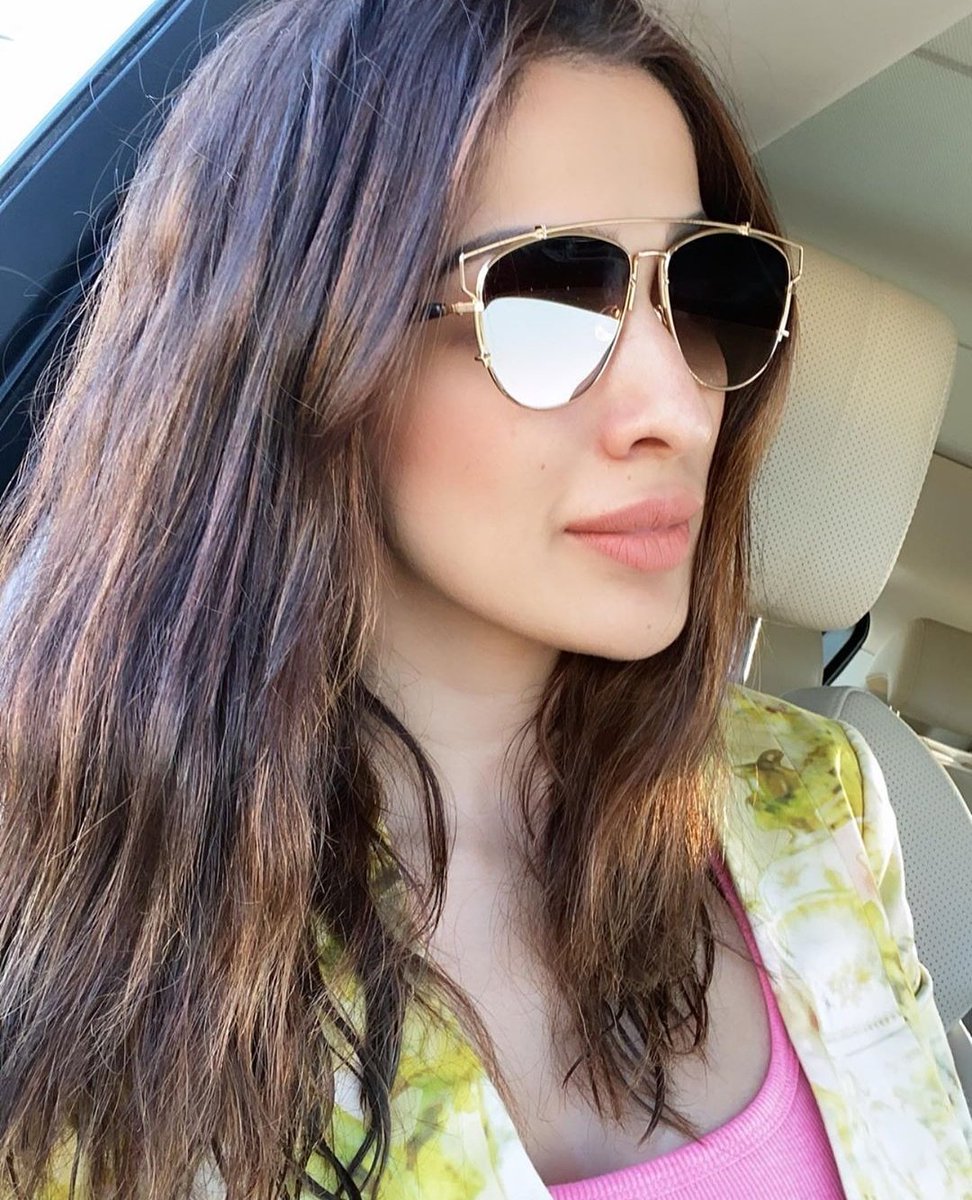 ThePriyankS's tweet photo. @iamlakshmirai I just wanted to thank you from the bottom of my heart for all the inspiration u have given me. God bless you with Health Wealth n Happiness Happy Women's day to you Glorious Gurl, Keep Smiling ☺ and Rocking https://t.co/3HGxrGnidr