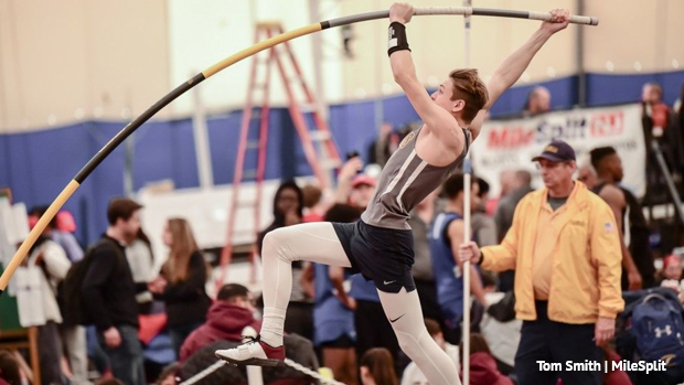njmilesplit's tweet photo. Don't miss out on some great photos from NJSIAA Group Championships. 

📸 https://t.co/LJAcBSrWUP https://t.co/LFcRpgWCP4