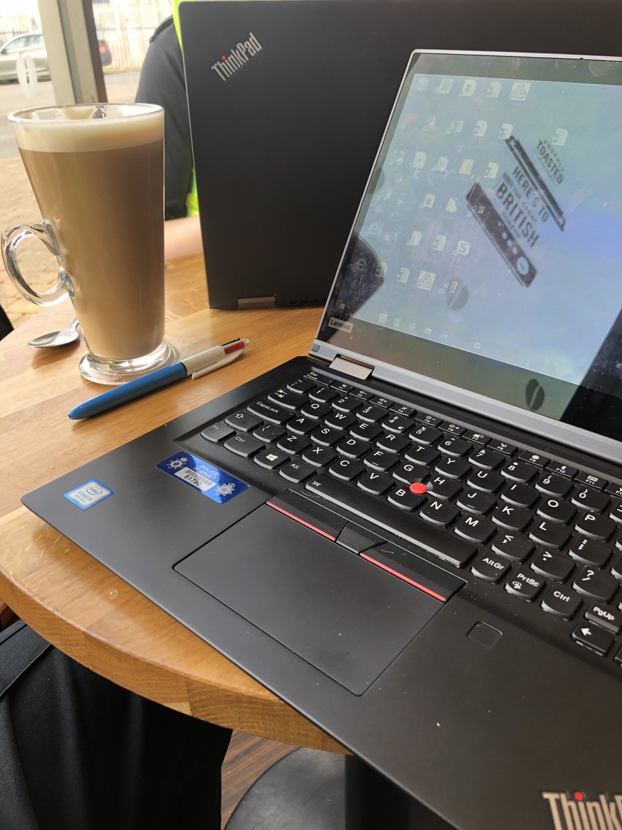 HumberbeatHULL's tweet photo. Took our laptops to @CostaCoffee this afternoon, it’s a much better view then the office wall... #Team2PatrolHull #MobileWorking #AdminCatchup #0515 #0954 https://t.co/QbOK7QE2XH